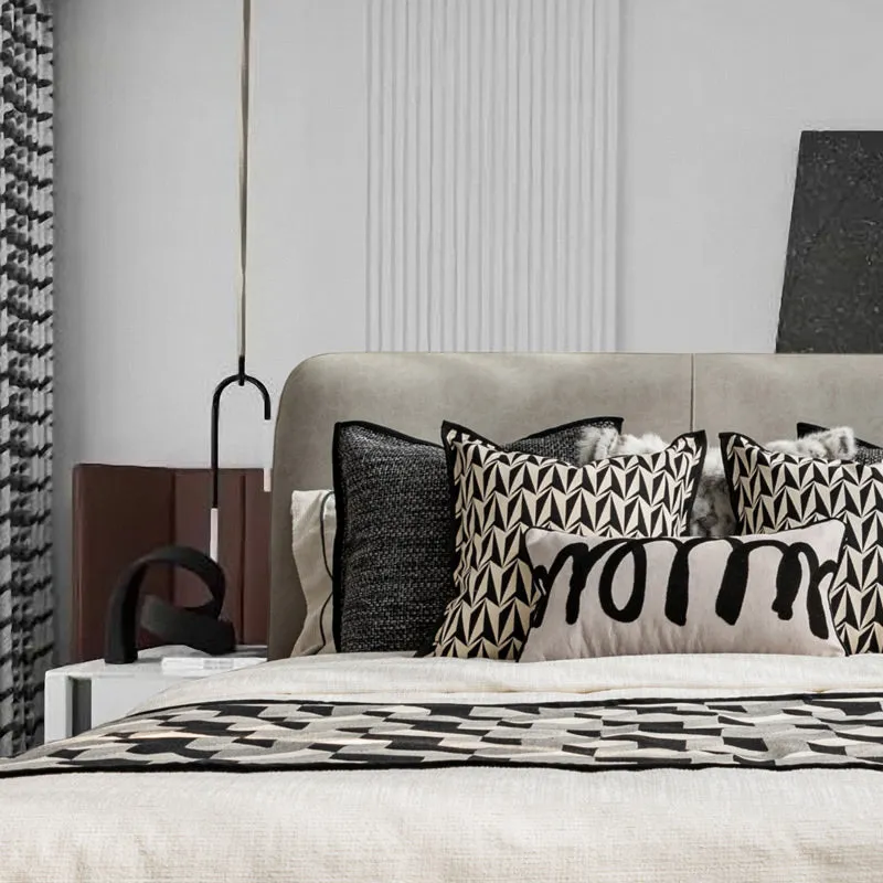 Black And White Pattern Bed Cushion Set