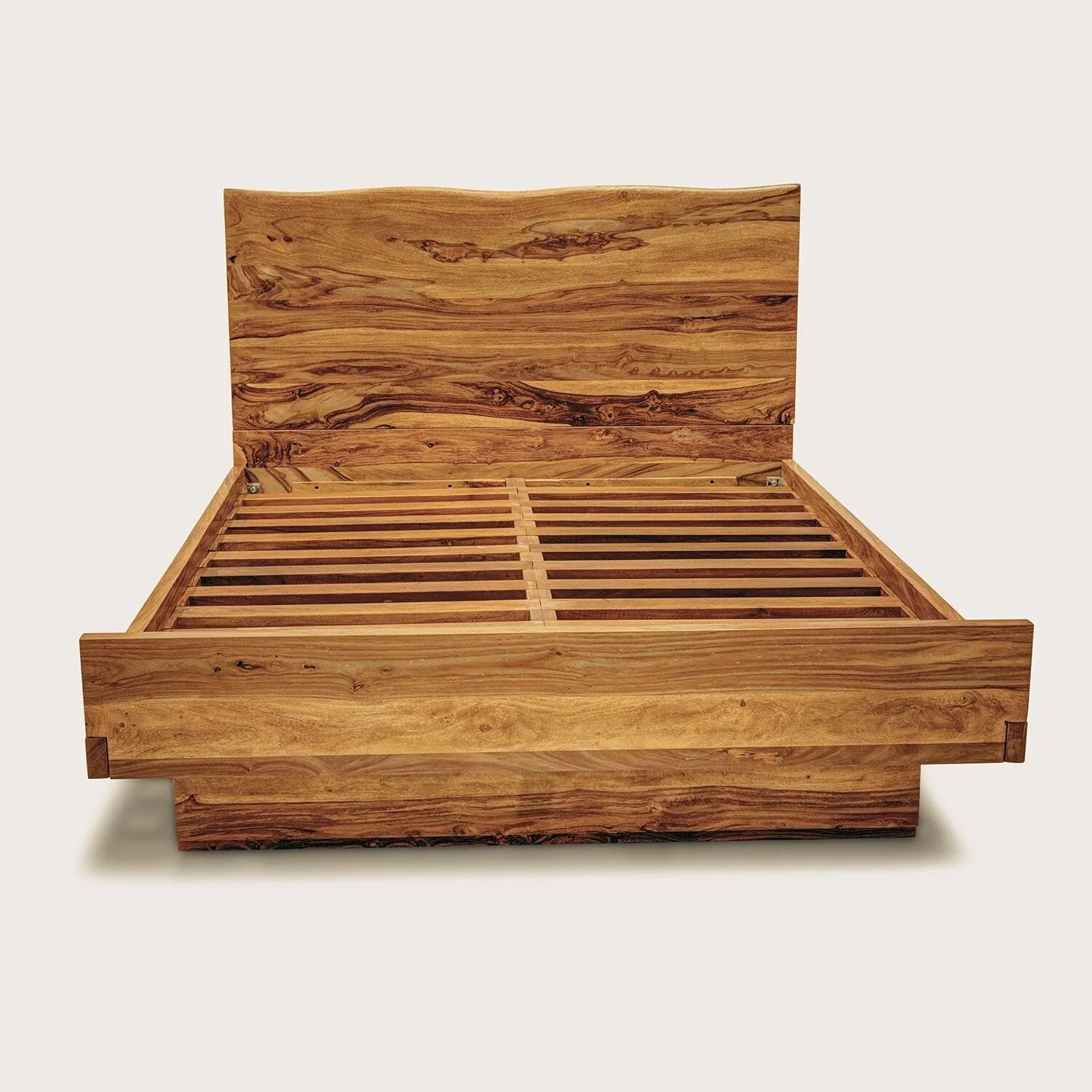 CUSTOMIZE YOUR ROSEWOOD KING BED