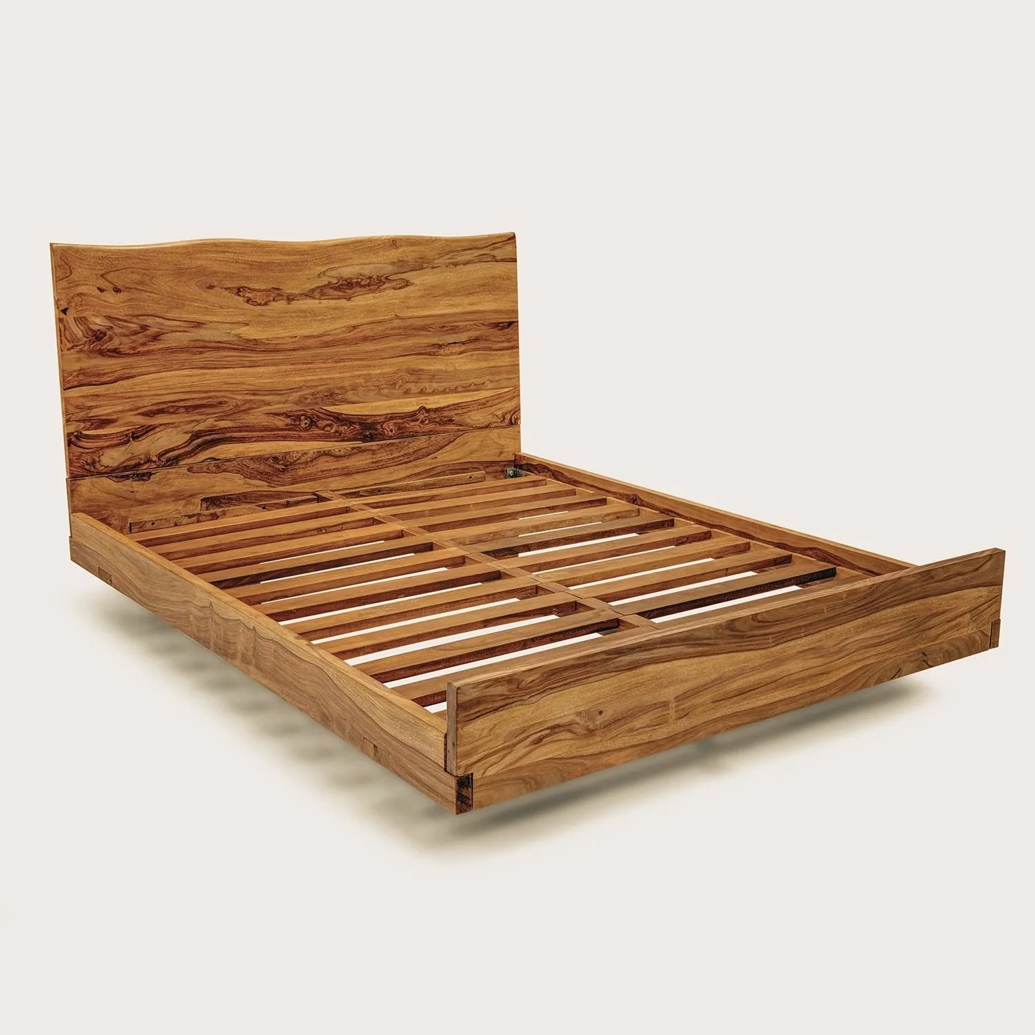 CUSTOMIZE YOUR ROSEWOOD QUEEN BED