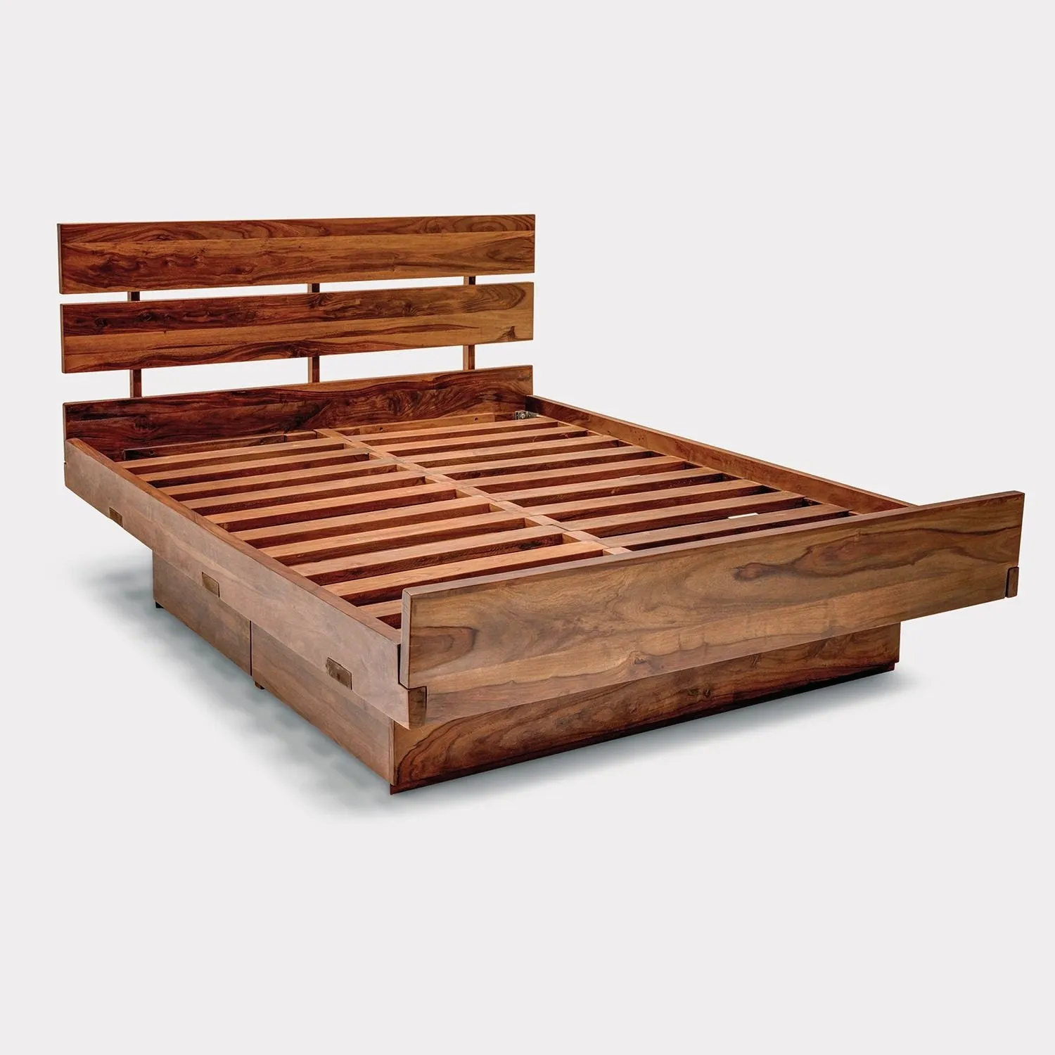 CUSTOMIZE YOUR ROSEWOOD QUEEN BED