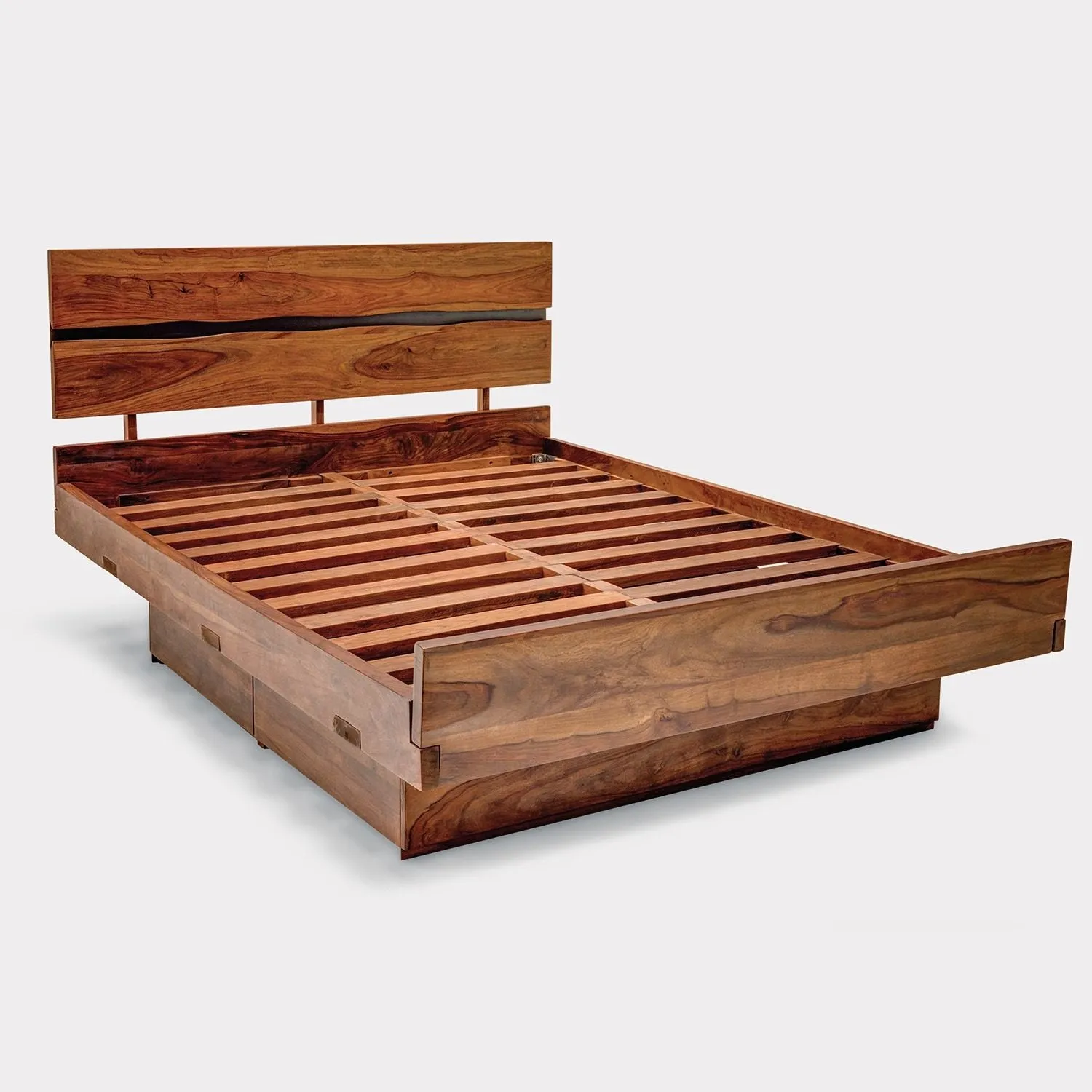 CUSTOMIZE YOUR ROSEWOOD QUEEN BED