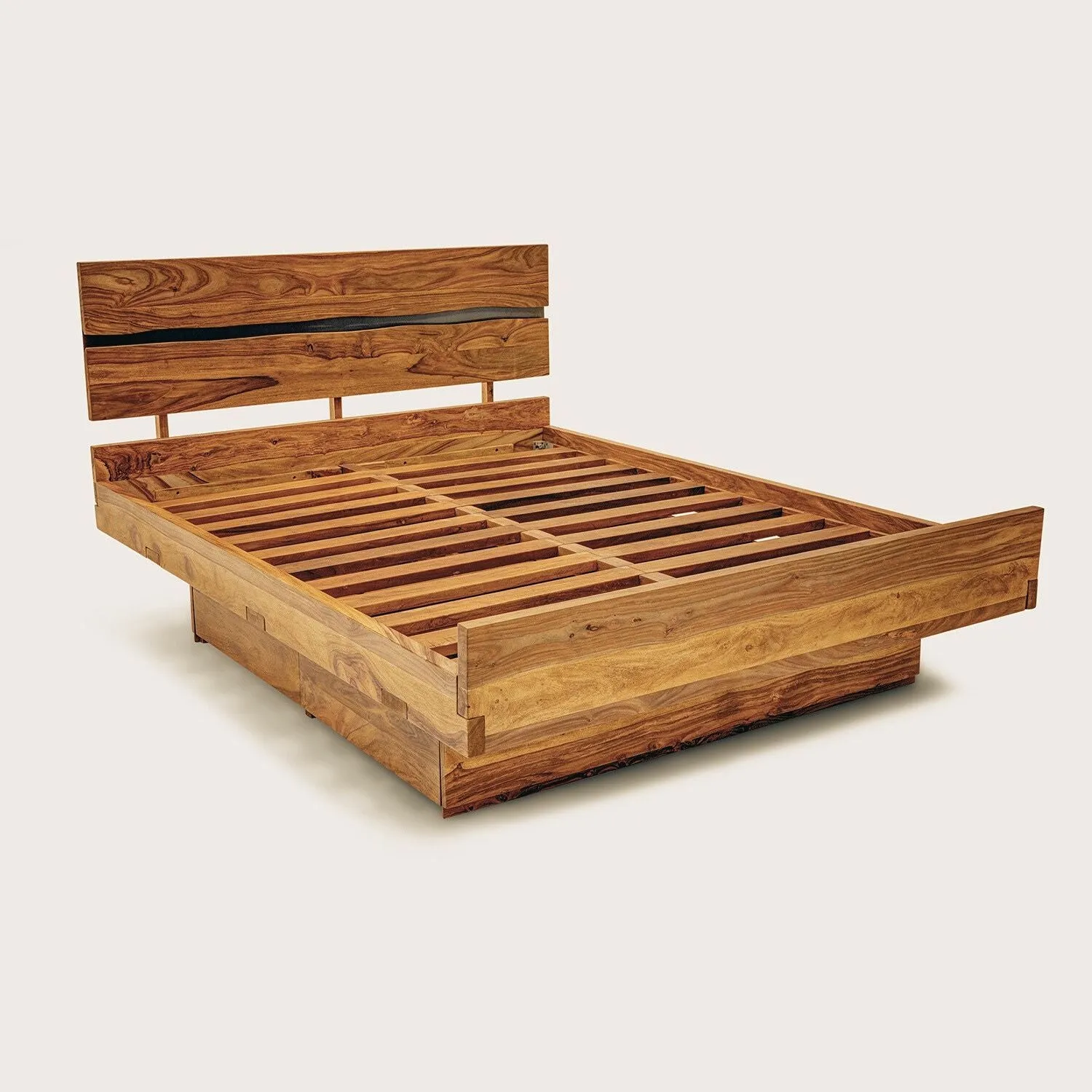 CUSTOMIZE YOUR ROSEWOOD QUEEN BED