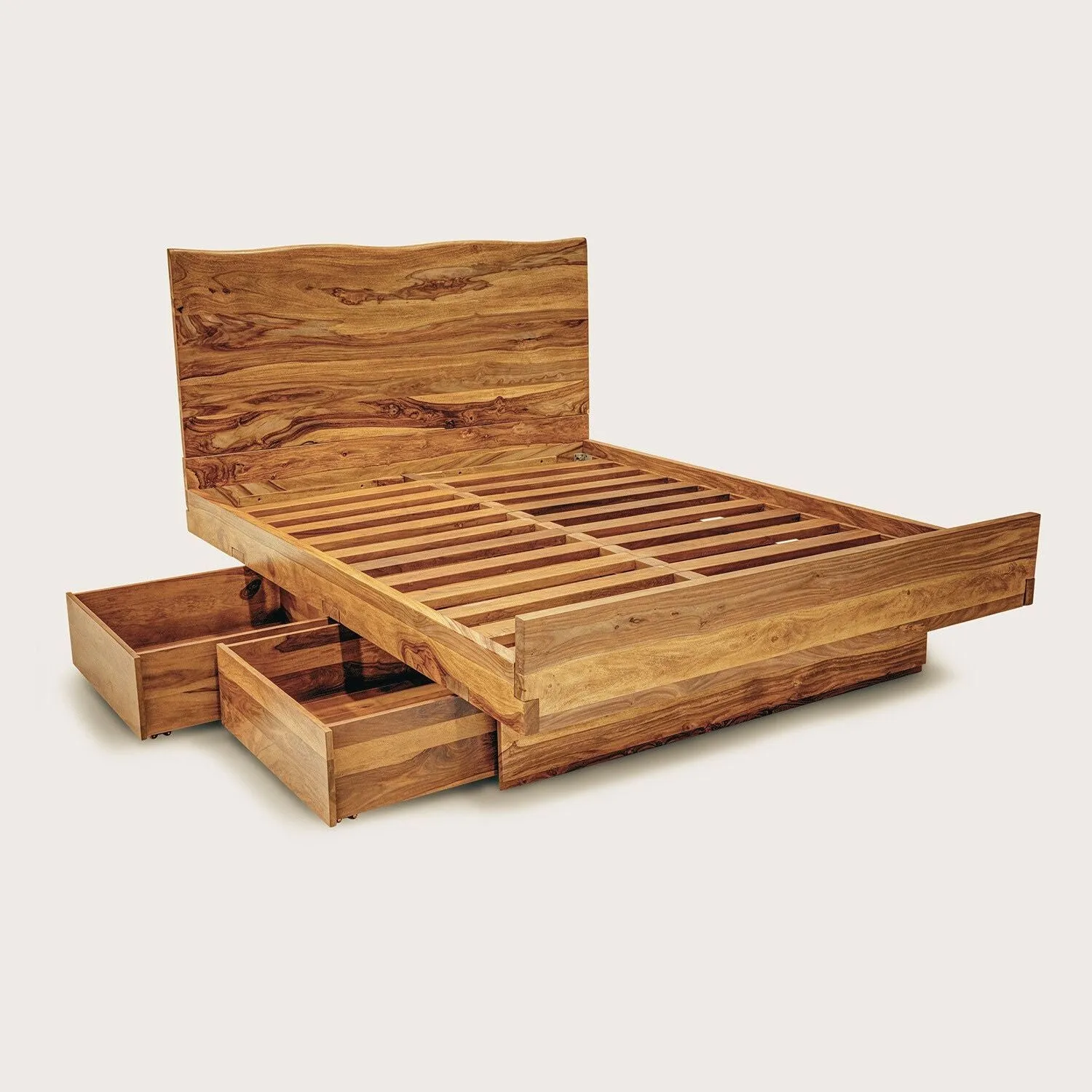 CUSTOMIZE YOUR ROSEWOOD QUEEN BED