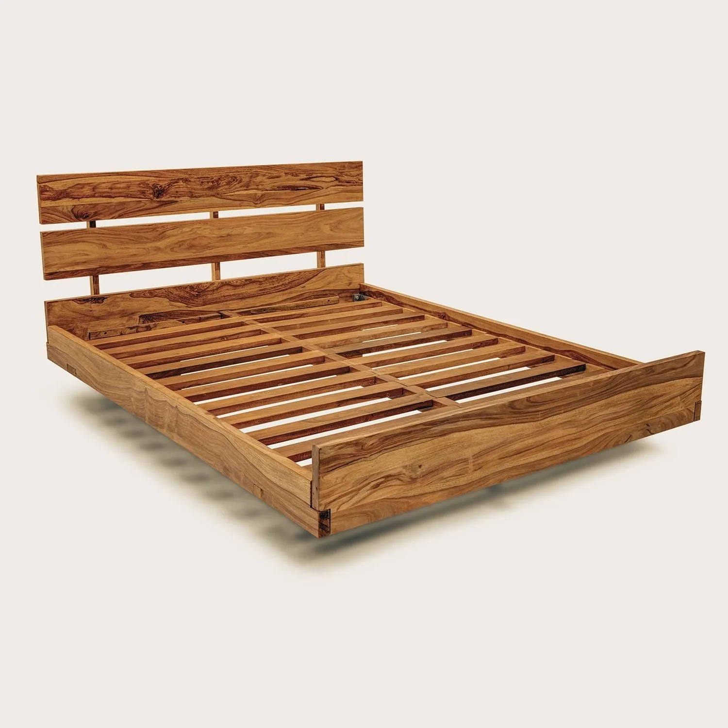 CUSTOMIZE YOUR ROSEWOOD QUEEN BED
