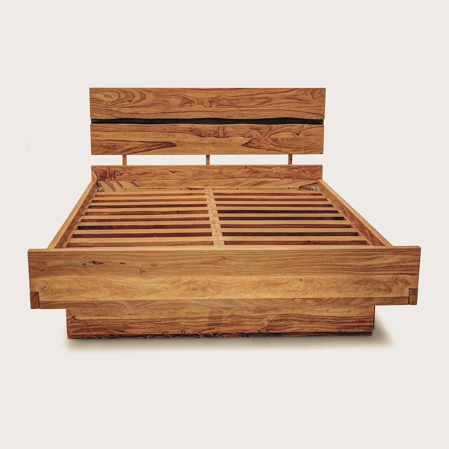CUSTOMIZE YOUR ROSEWOOD QUEEN BED
