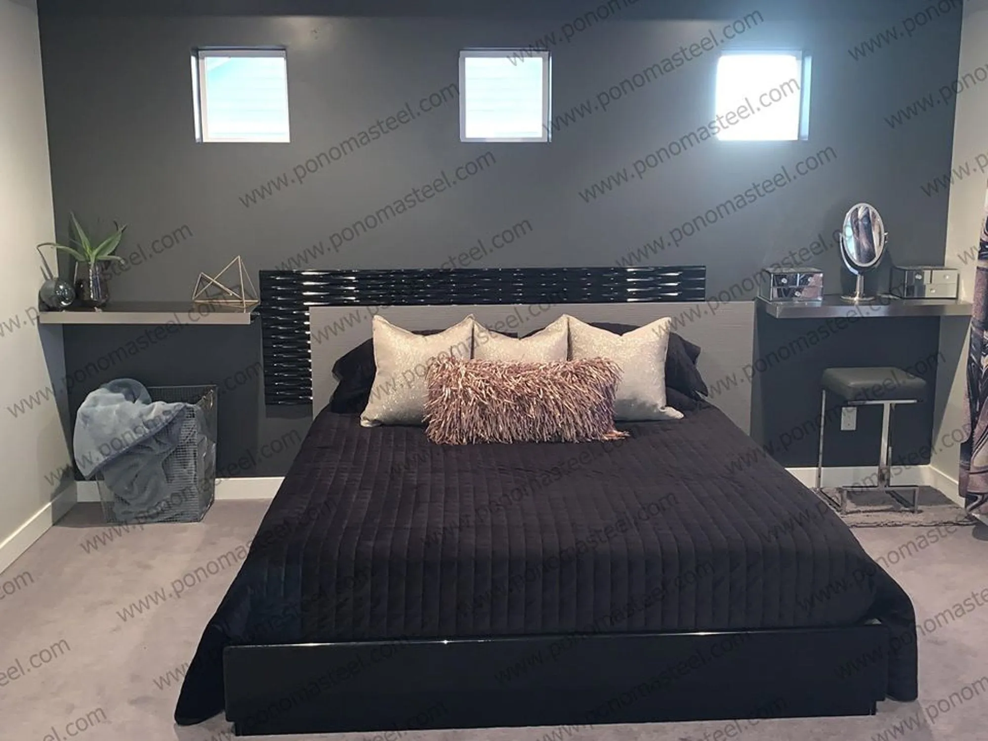 Metal shelves 77"- 82" (cm. 185.4- 208.3) made-to-order floating shelves Ponoma®