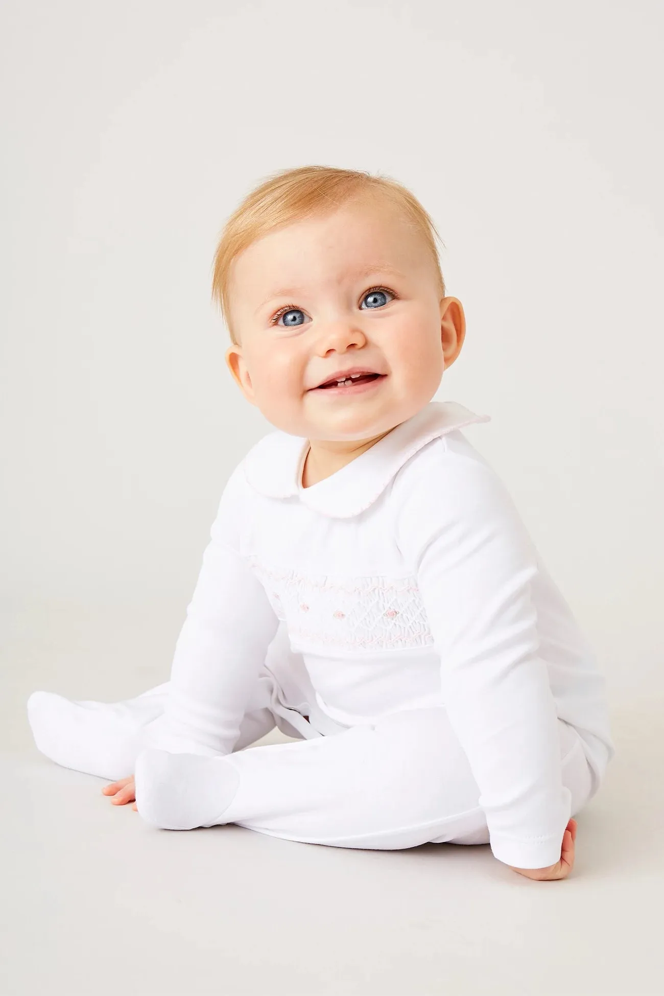 NEWBORN LOOK 1