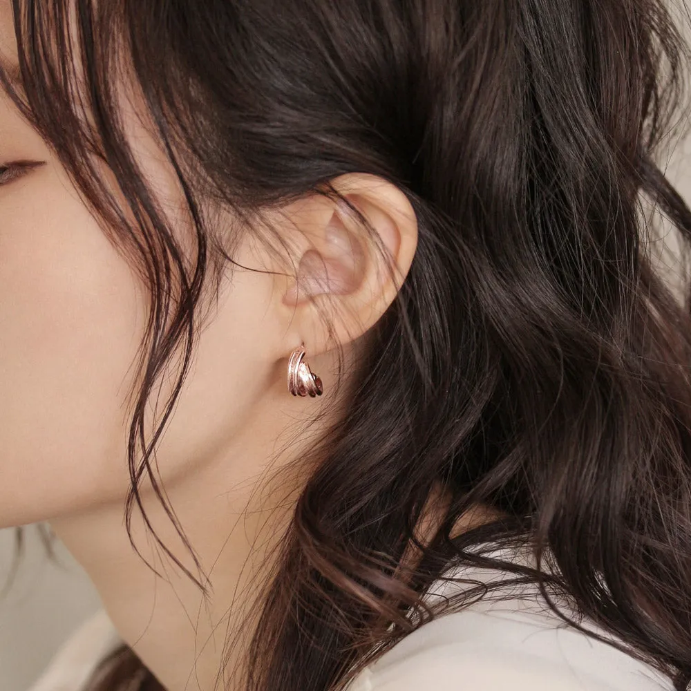 Rose Silver Grooved Curl Earrings