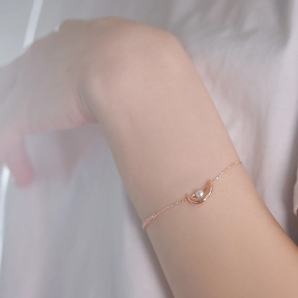 Rose Silver Pearl and Curve Bracelet