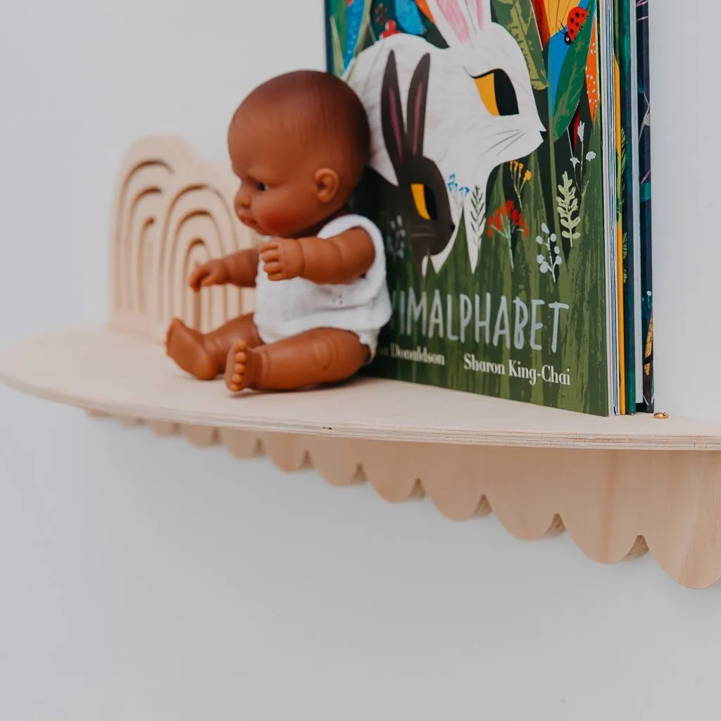Scalloped Willow Shelves