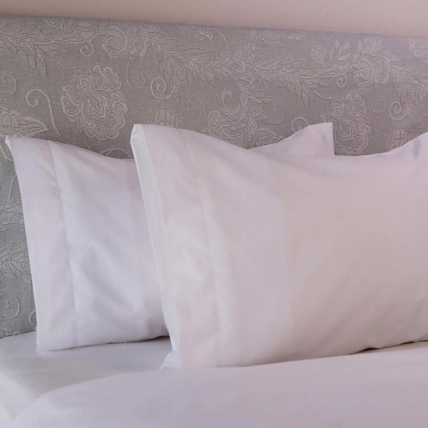 TBS Portuguese Cotton Pillowcase Set Std