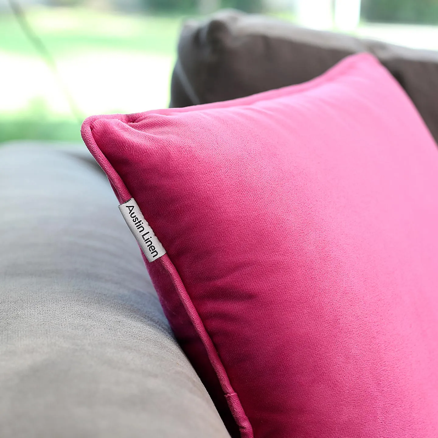 Veloúdo Caress Cushion Cover